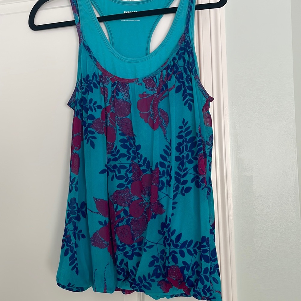 WOMENS medium top